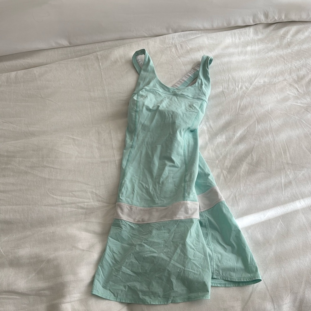 Lululemon tennis dress size 4